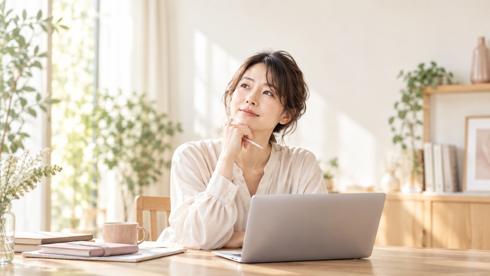 キャリアについて考える女性