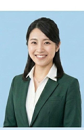 AIが生成したスーツ姿の証明写真サンプル